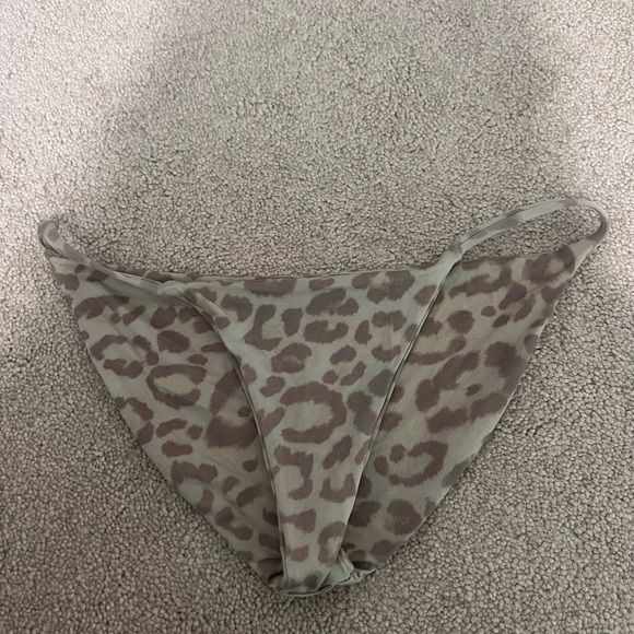 Frankie’s bikini THREE PIECE SET!!! - Picture 7 of 7